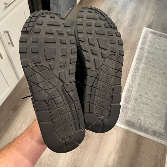 🔥Nike Air Max 1 Qs🔥 - Picture 15 of 16